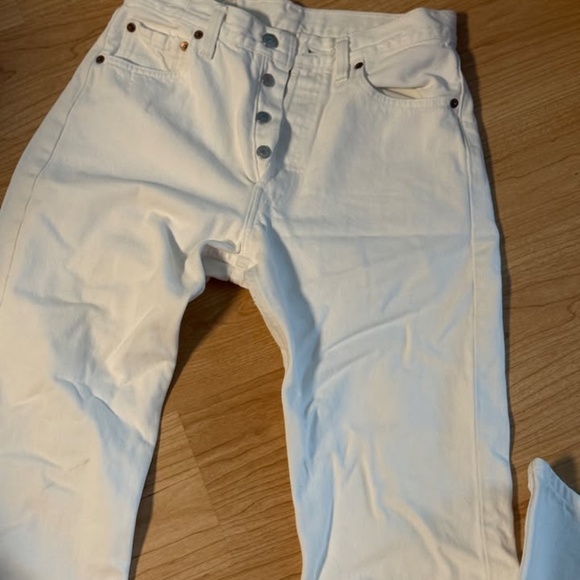 Levis mom jeans (white wash) 29W 32L - Picture 1 of 2